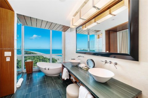 Condominio en alquiler en Bal Harbour, Florida, 1 dormitorio, 47.38 m2 № 2076834 - foto 5