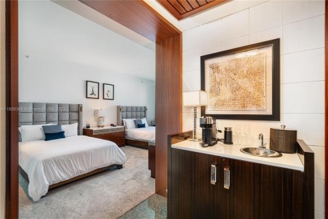 Condominio en alquiler en Bal Harbour, Florida, 1 dormitorio, 47.38 m2 № 2076834 - foto 2