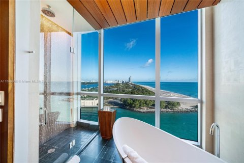 Condominio en alquiler en Bal Harbour, Florida, 1 dormitorio, 47.38 m2 № 2076834 - foto 6