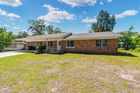 House in Ocala, Florida 3 bedrooms, 144.93 sq.m. № 2115169 - photo 5
