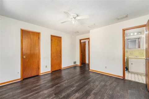 House in Ocala, Florida 3 bedrooms, 144.93 sq.m. № 2115169 - photo 23