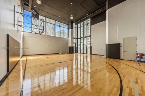 Condominio en alquiler en Miami, Florida, 2 dormitorios, 123.1 m2 № 1756080 - foto 13