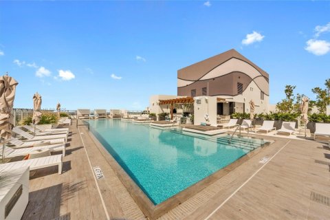 Condominio en alquiler en Miami, Florida, 2 dormitorios, 123.1 m2 № 1756080 - foto 11