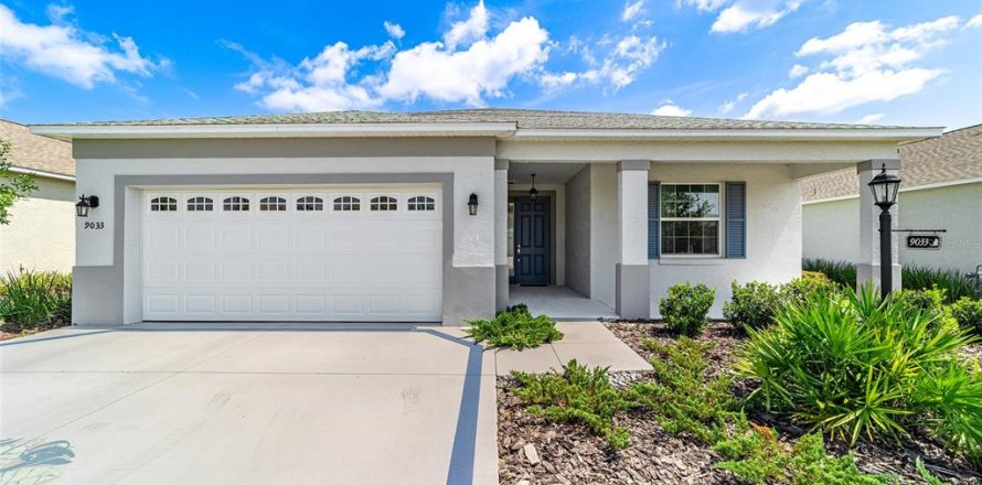 House in Ocala, Florida 3 bedrooms, 181.9 sq.m. № 1913682
