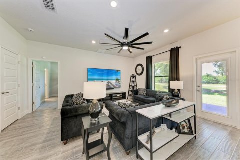 Casa en venta en Parrish, Florida, 5 dormitorios, 251.3 m2 № 2151984 - foto 8