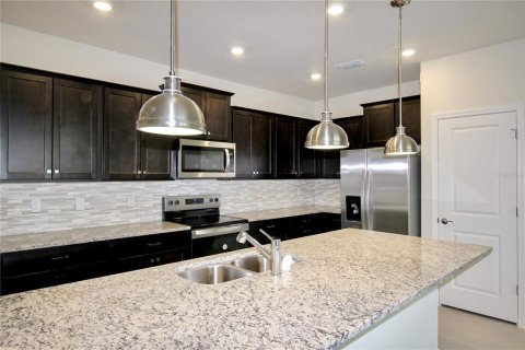 Touwnhouse à vendre à Clermont, Floride: 5 chambres, 211.91 m2 № 1918805 - photo 11