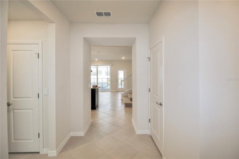 Touwnhouse à vendre à Clermont, Floride: 5 chambres, 211.91 m2 № 1918805 - photo 6