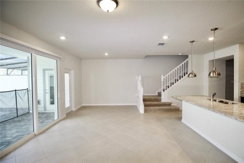 Touwnhouse à vendre à Clermont, Floride: 5 chambres, 211.91 m2 № 1918805 - photo 5