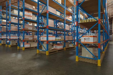 Propiedad comercial en venta en Homestead, Florida № 1975305 - foto 4