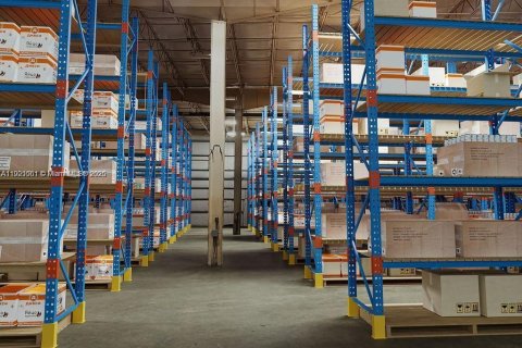 Propiedad comercial en venta en Homestead, Florida № 1975305 - foto 5