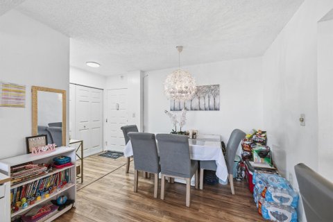 Copropriété à vendre à Lauderhill, Floride: 2 chambres, 100.8 m2 № 2146348 - photo 5