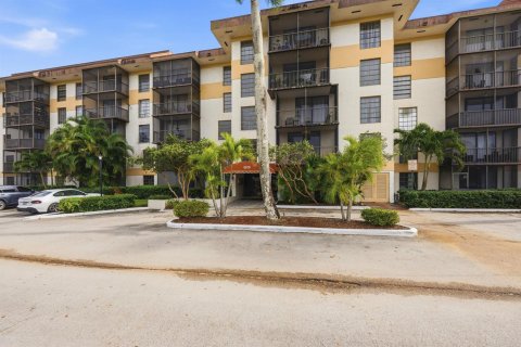 Copropriété à vendre à Lauderhill, Floride: 2 chambres, 100.8 m2 № 2146348 - photo 2