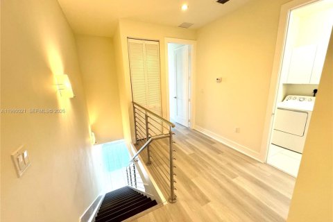 Снять в аренду кондоминиум в Майами, Флорида 3 спальни, 178.65м2, № 2057839 - фото 14