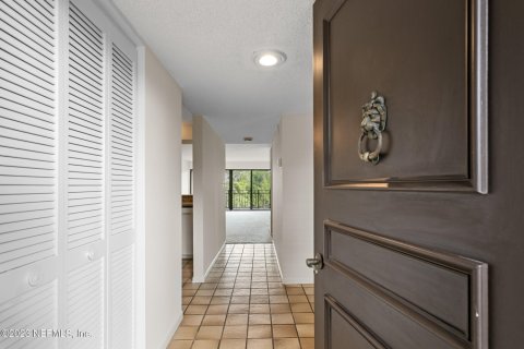 Condominio en venta en Jacksonville, Florida, 2 dormitorios, 108.6 m2 № 767493 - foto 1