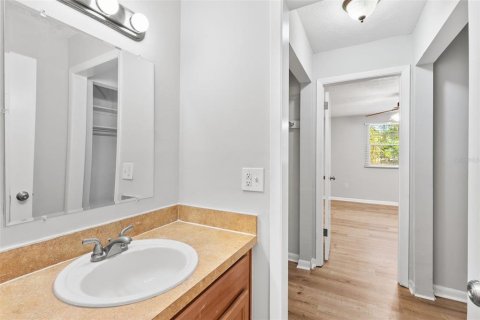 Condo in Orlando, Florida, 2 bedrooms  № 1615139 - photo 20