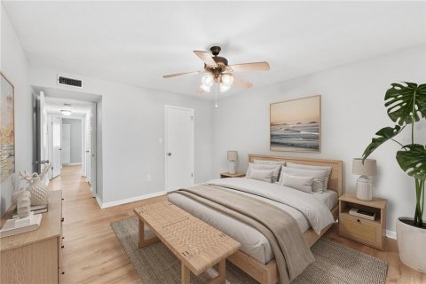 Condo in Orlando, Florida, 2 bedrooms  № 1615139 - photo 13