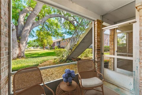 Condo in Orlando, Florida, 2 bedrooms  № 1615139 - photo 17