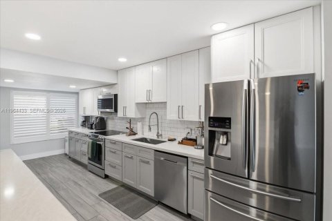 Adosado en venta en Plantation, Florida, 4 dormitorios, 201.6 m2 № 2025974 - foto 18