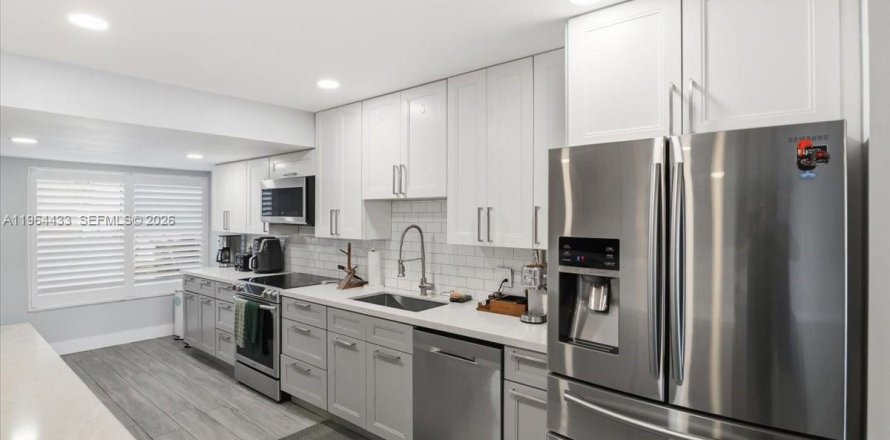 Adosado en Plantation, Florida 4 dormitorios, 201.6 m2 № 2025974