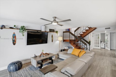 Adosado en venta en Plantation, Florida, 4 dormitorios, 201.6 m2 № 2025974 - foto 17