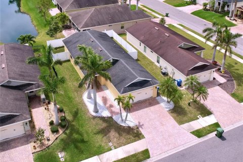 Casa en venta en Bradenton, Florida, 3 dormitorios, 130.25 m2 № 1658738 - foto 5