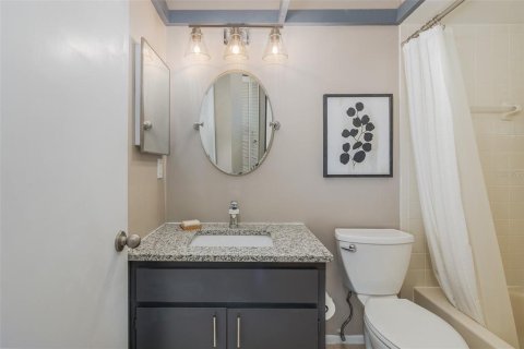 House in Palm Harbor, Florida 2 bedrooms, 111.2 sq.m. № 2208645 - photo 17