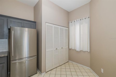 House in Palm Harbor, Florida 2 bedrooms, 111.2 sq.m. № 2208645 - photo 10