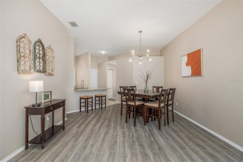 House in Palm Harbor, Florida 2 bedrooms, 111.2 sq.m. № 2208645 - photo 7