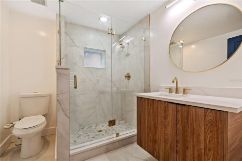 Villa ou maison à louer à Tampa, Floride: 2 chambres, 76.64 m2 № 2413894 - photo 15