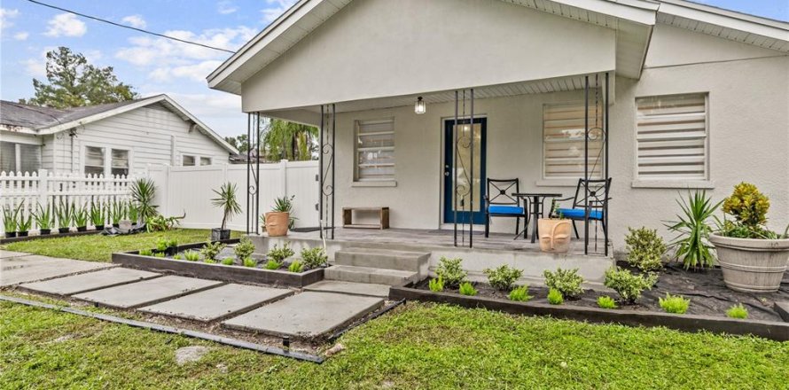 Villa ou maison à Tampa, Floride 2 chambres, 76.64 m2 № 2413894