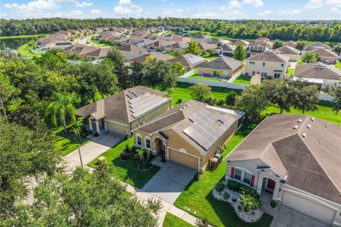 Villa ou maison à vendre à Kissimmee, Floride: 3 chambres, 151.8 m2 № 2324066 - photo 5