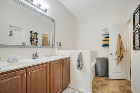 Villa ou maison à vendre à Kissimmee, Floride: 3 chambres, 151.8 m2 № 2324066 - photo 30
