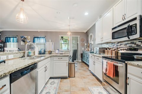 Villa ou maison à vendre à Kissimmee, Floride: 3 chambres, 151.8 m2 № 2324066 - photo 23