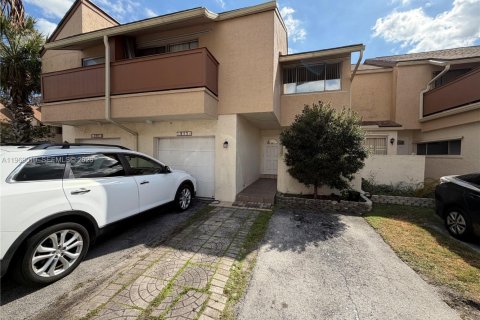 Casa en Plantation, Florida 5 dormitorios, 187.66 m2 № 2031868