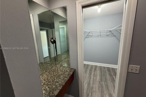 Casa en alquiler en Plantation, Florida, 5 dormitorios, 187.66 m2 № 2031868 - foto 28