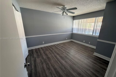 Casa en alquiler en Plantation, Florida, 5 dormitorios, 187.66 m2 № 2031868 - foto 23