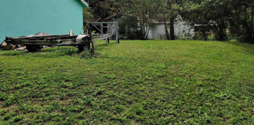 House in Fort Pierce, Florida 3 bedrooms, 103.12 sq.m. № 1047712
