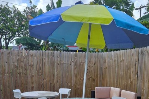 House in Miami, Florida 2 bedrooms, 140.84 sq.m. № 1961224 - photo 14