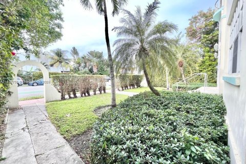Condominio en venta en Miami Beach, Florida, 1 dormitorio, 37.16 m2 № 1710891 - foto 2