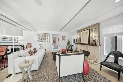 Casa en venta en Sarasota, Florida, 5 dormitorios, 637.5 m2 № 1916742 - foto 24