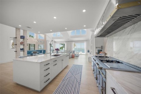 Casa en venta en Sarasota, Florida, 5 dormitorios, 637.5 m2 № 1916742 - foto 14