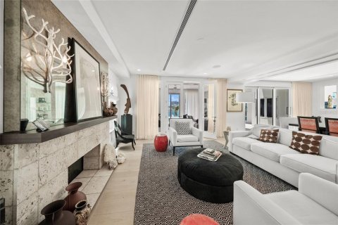 Casa en venta en Sarasota, Florida, 5 dormitorios, 637.5 m2 № 1916742 - foto 25