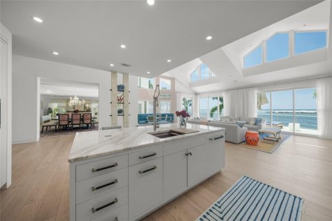 Casa en venta en Sarasota, Florida, 5 dormitorios, 637.5 m2 № 1916742 - foto 15