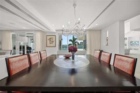 Casa en venta en Sarasota, Florida, 5 dormitorios, 637.5 m2 № 1916742 - foto 23