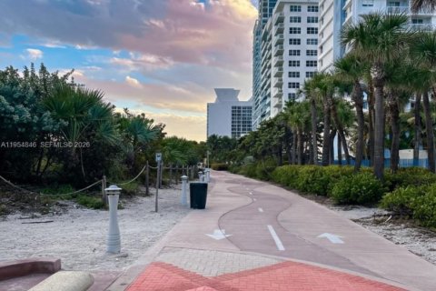 Снять в аренду кондоминиум в Майами-Бич, Флорида 1 спальня, 62.24м2, № 2009297 - фото 19