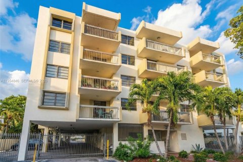 Снять в аренду кондоминиум в Майами-Бич, Флорида 1 спальня, 62.24м2, № 2009297 - фото 16