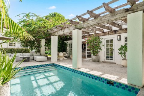 Casa en venta en Coral Gables, Florida, 4 dormitorios, 247.86 m2 № 2027193 - foto 4