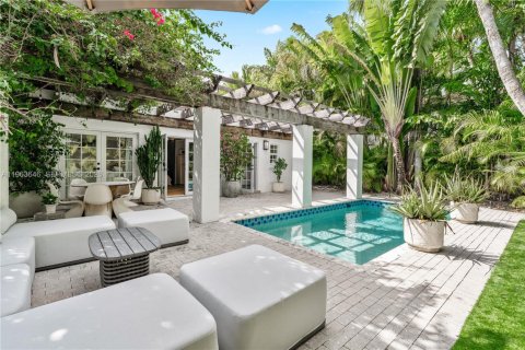 Casa en venta en Coral Gables, Florida, 4 dormitorios, 247.86 m2 № 2027193 - foto 5