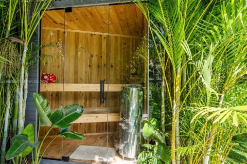 Casa en venta en Coral Gables, Florida, 4 dormitorios, 247.86 m2 № 2027193 - foto 9