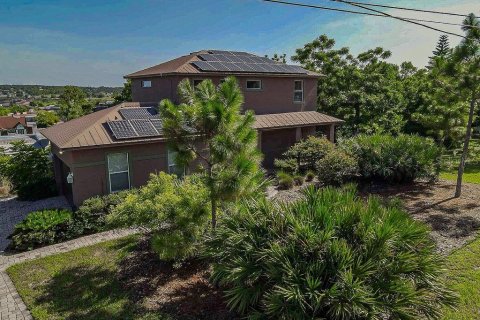 House in Lake Wales, Florida 4 bedrooms, 191.01 sq.m. № 1878145 - photo 1